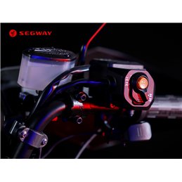 Segway Snarler AT10L-WP ist das Premium-Topmodell in der breiten Ausführung T3b Grey/Red